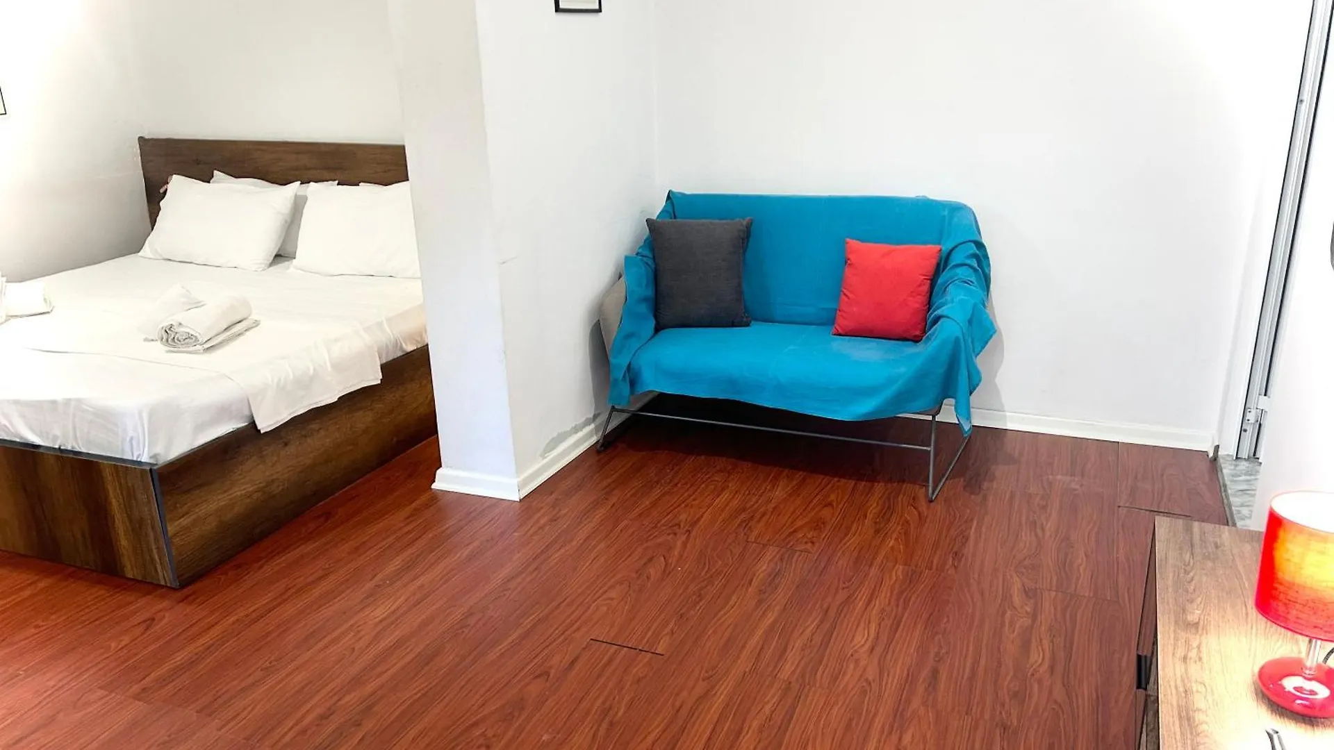 Budget Retreat Tirana & Studios Albanie